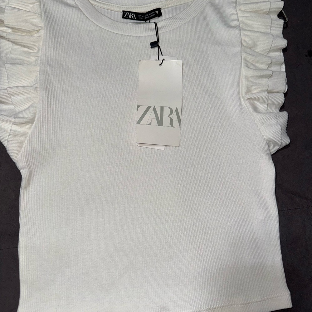 Zara White Ruffled Sleeveless Blouse